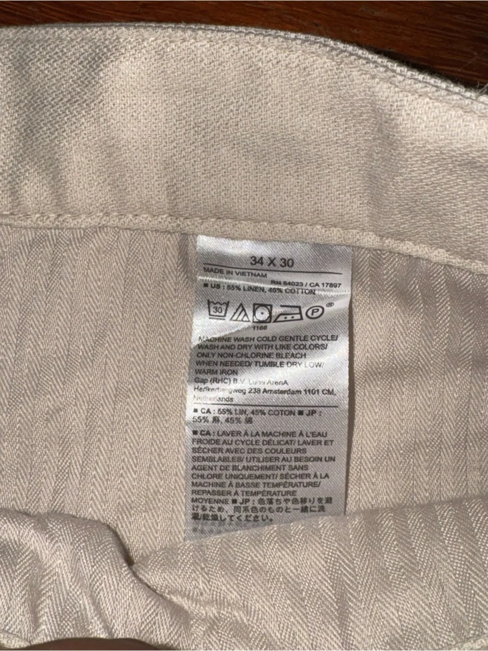 Banana Republic Relaxed Tapered Linen-Blend Pants 34x30 (25in inseam). Beige Men